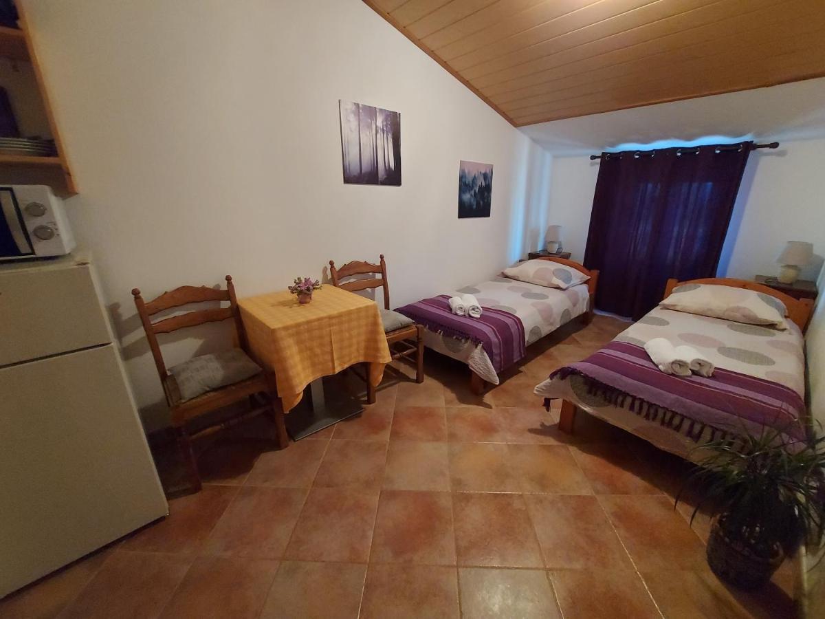 Ranch Radin Bed & Breakfast Brtonigla Luaran gambar
